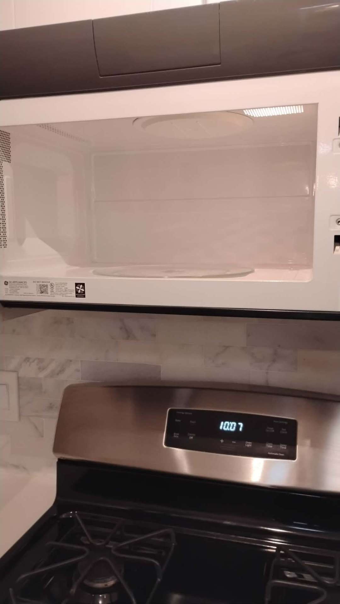 Microwave — spotless